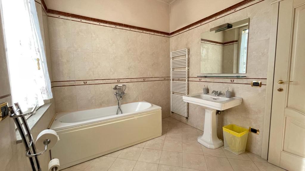 Villa Peonia Parma Rom bilde